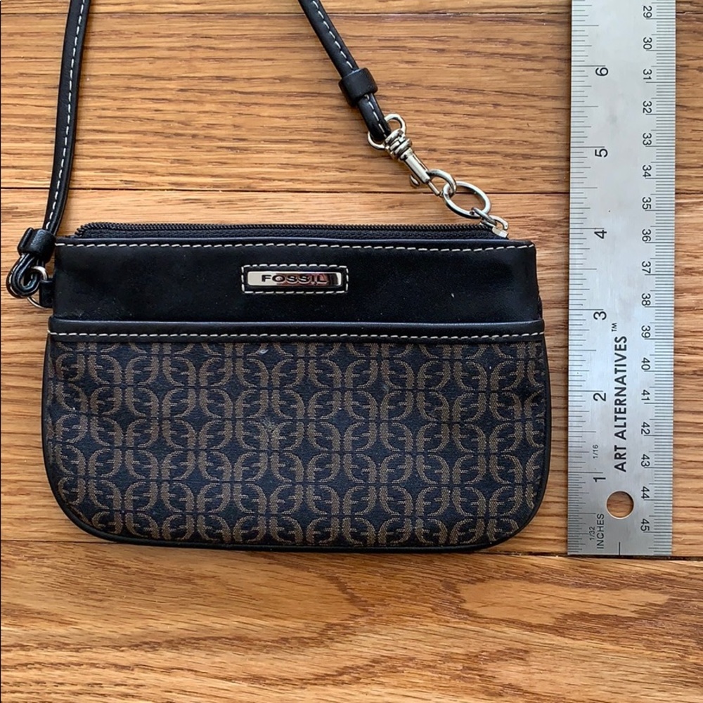 Fossil Wristlet - Picture 9 of 9